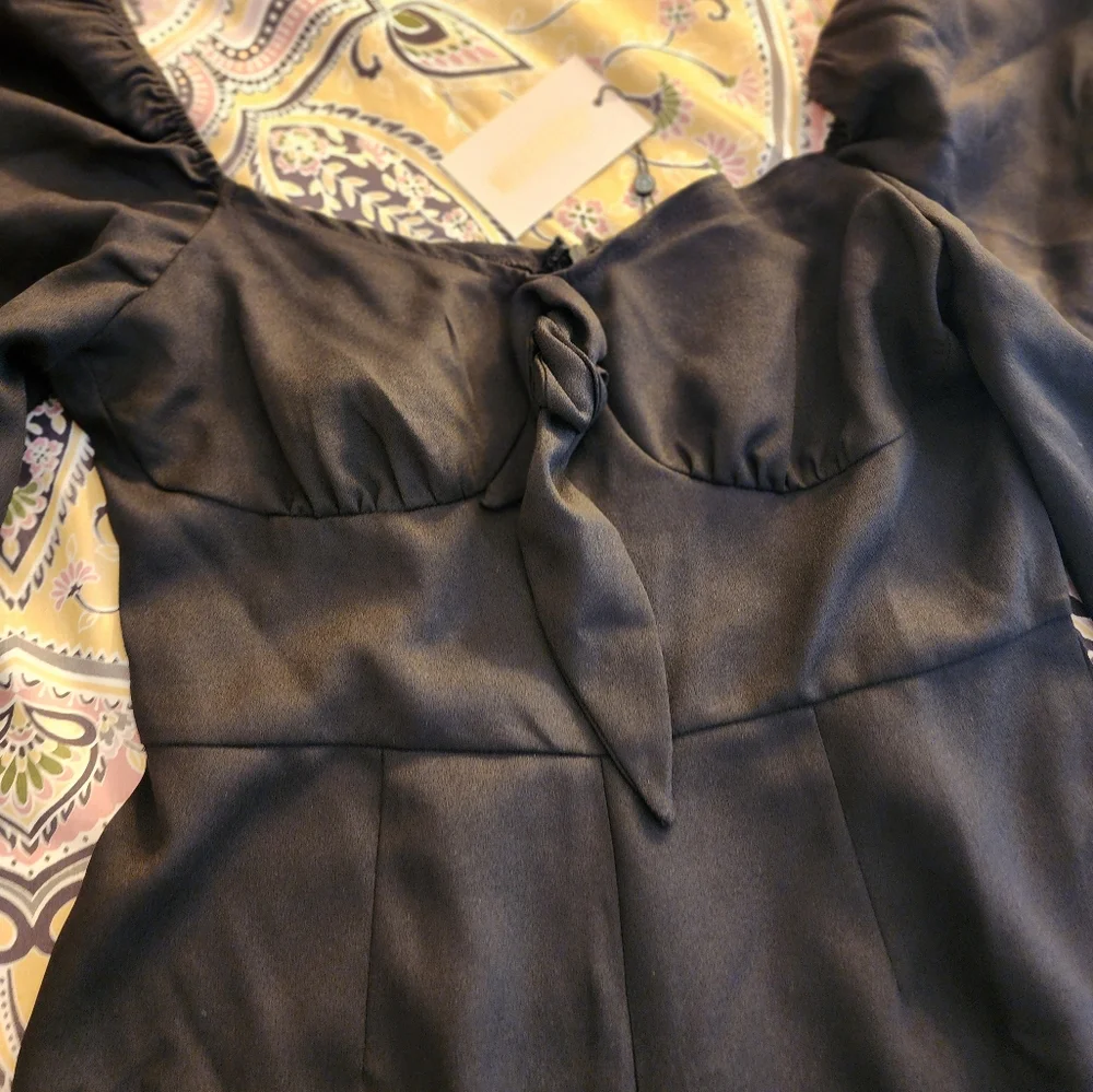 Romper - Picture 1 of 4